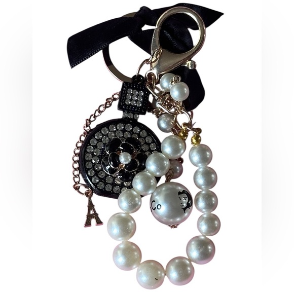 Pearl Luxury Keychain Crystal Perfume Bottle Pendant Car Wallet Handbag Key Ring - Picture 7 of 9